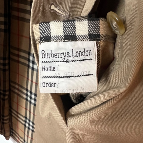 Vintage Burberry Trench - Picture 6 of 7
